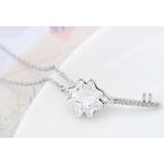 Szerencsehozó kulcs- fehér- Swarovski kristályos nyaklánc