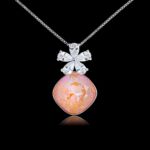 Virágálom - Swarovski kristályos nyaklánc- Light Peach