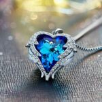 Angyalszárny - Swarovski kristályos nyakék - kék-Valentin napra ajánljuk!