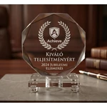 Kristály, beépitett világitótalppal - gravírozás egyedi szöveggel és képpel-150*150*13+35 mm