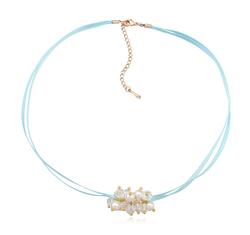 Bogyós, kék szalagos nyakék- Swarovski kristályos - fehér