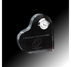 Szív alakú kristály asztali óra - gravírozás egyedi szöveggel és képpel -100*25*100
