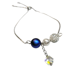 Swarovski kristály és gyöngy karkötő  - White, Iridescent Dark Blue, AB Crystal