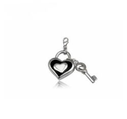 Ezüst charm - szív alakú lakat kulccsal
