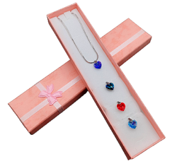 4 pár ékszerdobozos Swarovski kristályos nyaklánc- színes