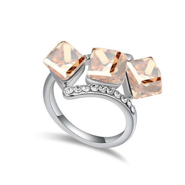 Kockák-borostyán-Swarovski kristályos - Gyűrű